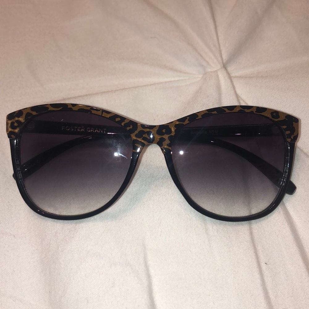 black cheetah print sunglasses